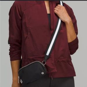 COPY - NWOT Black lululemon crossbody bag